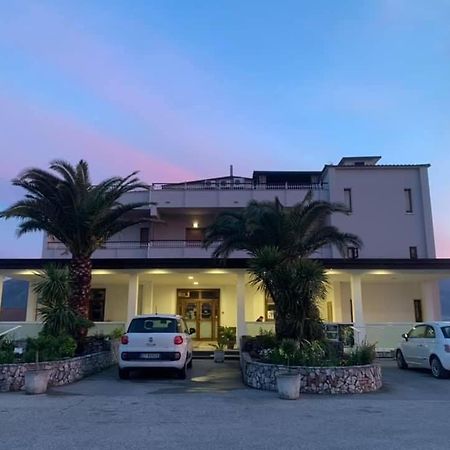 Hotel Vallisdea Sala Consilina Zewnętrze zdjęcie