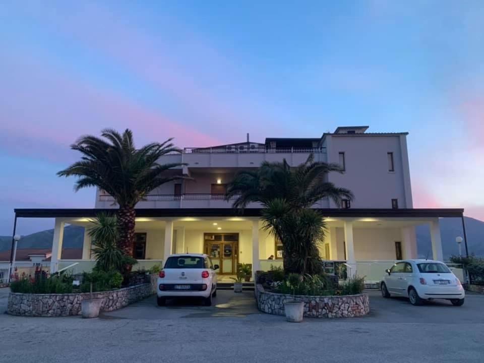 Hotel Vallisdea Sala Consilina Zewnętrze zdjęcie
